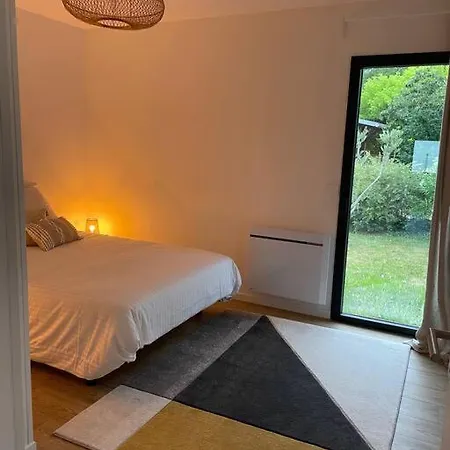 Agreable Maison Individuelle Proche Bordeaux Hébergement de vacances Ambares-et-Lagrave
